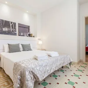 Apartment T2, Tirso De Molina, Luminoso Y Tranquilo, Seville